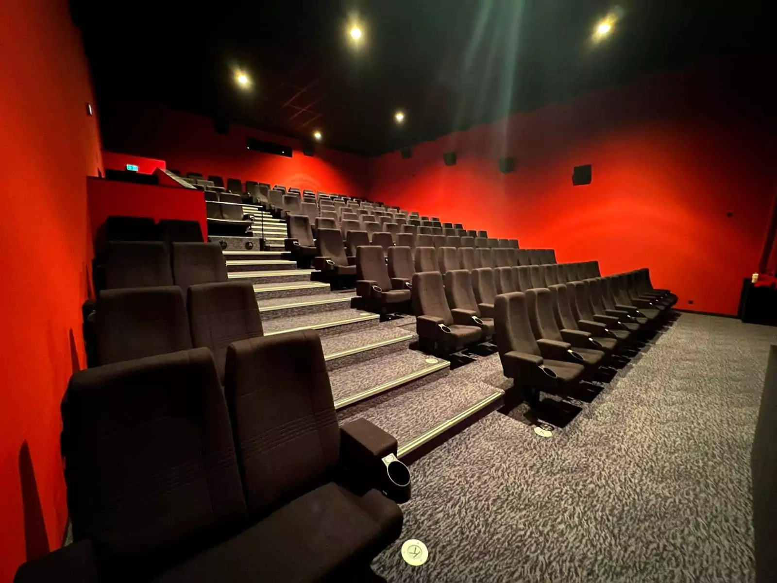 Sinema Koltuk Seçiminde Kalite